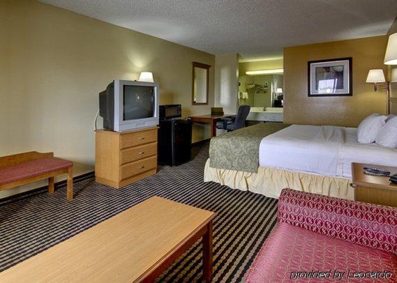 Rodeway Inn Alexandria Buitenkant foto