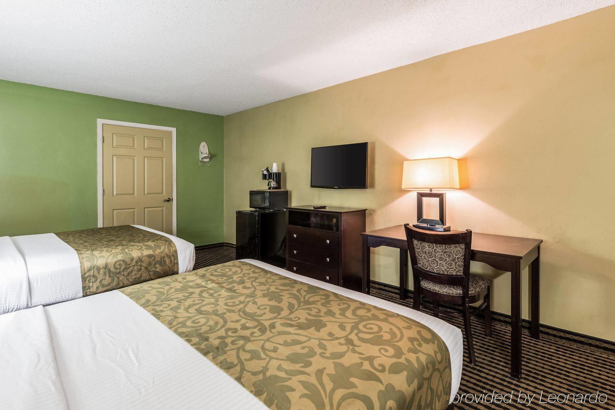 Rodeway Inn Alexandria Buitenkant foto